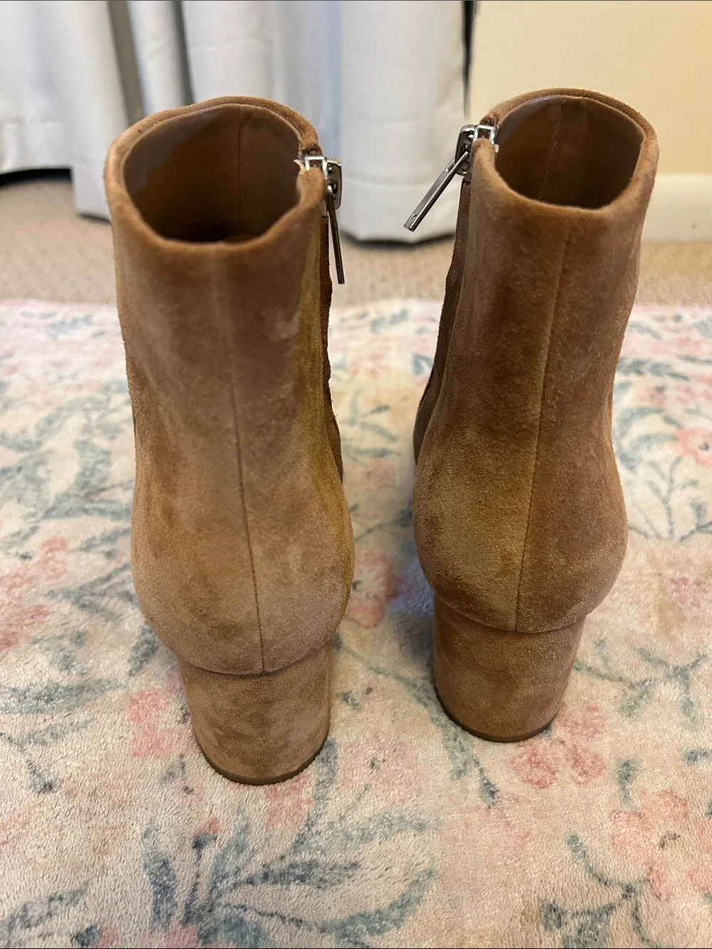 💕Marc Fisher Women's Suede Ankle Booties in Camel with Side Zip💕 - Picture 5 of 9